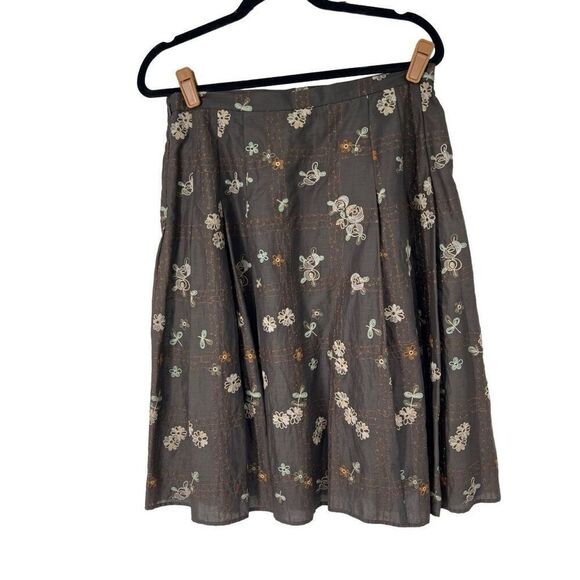 Y2K Anne Klein Gray Floral Embroidered Pleated Skirt Sz 8 Women’s - Picture 2 of 7